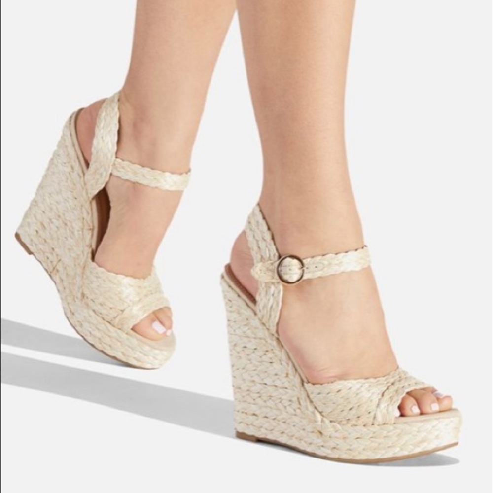 Straw wedge Sandals